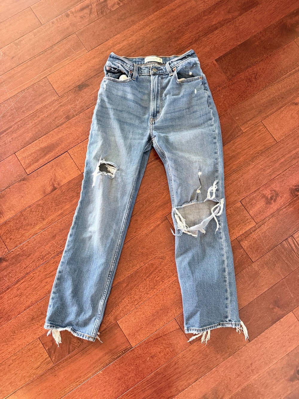Abercrombie & Fitch Ultra High Rise Ankle Straight jeans 25/0